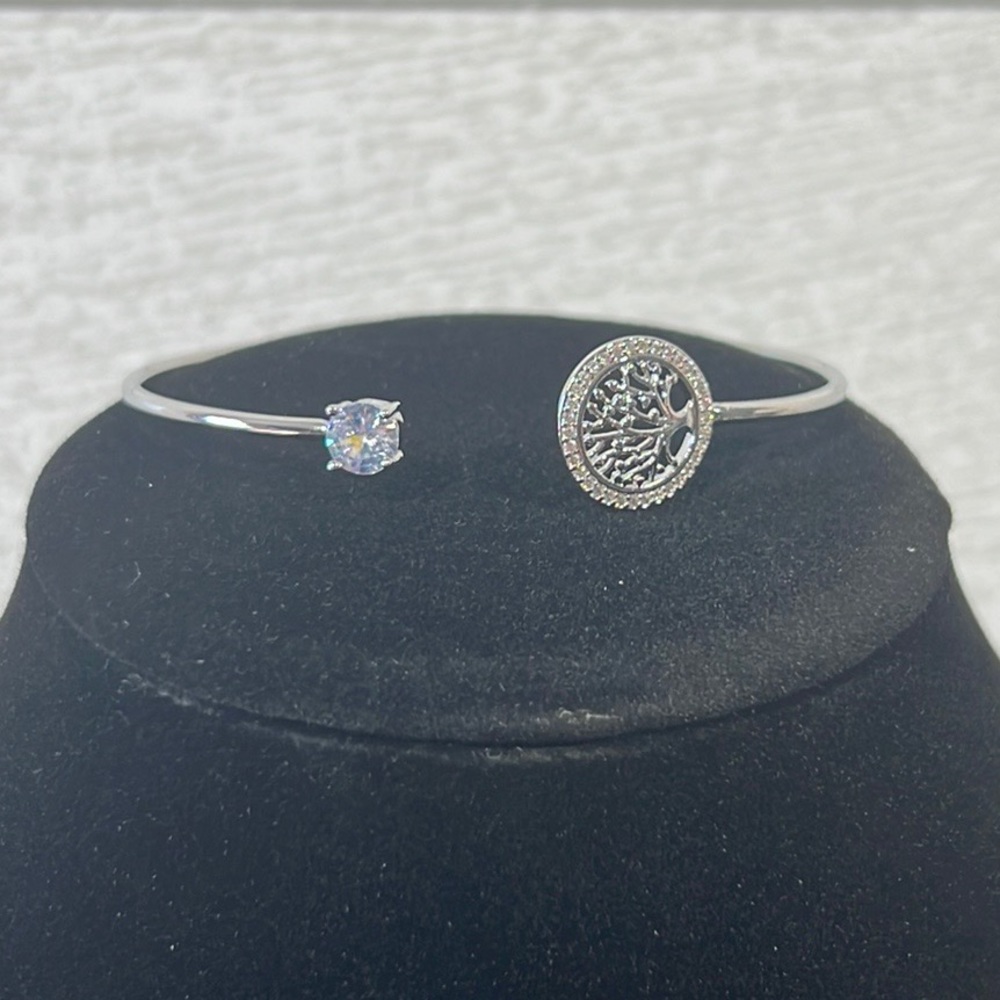 LAST ONE! Tree of Life - White 14K Gold Adjustable Bracelet Tree Of Life - Picture 3 of 10
